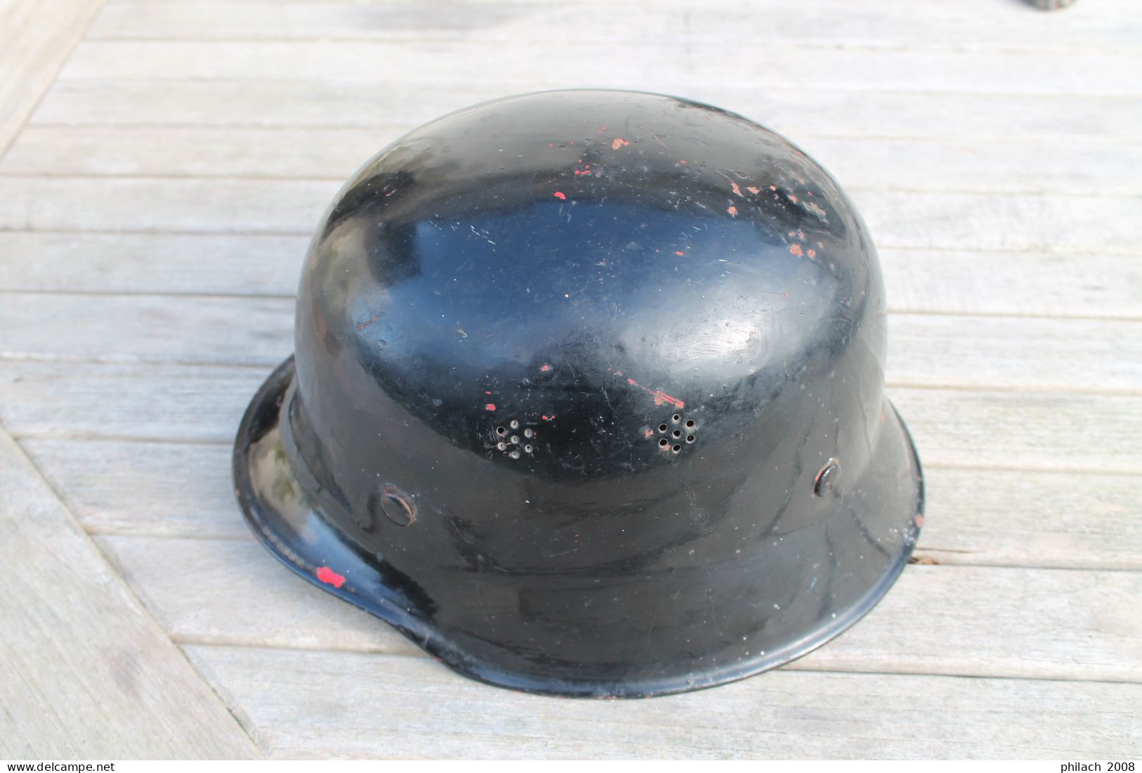 Casque De La Police Allemande WW2 Et Après - Cascos