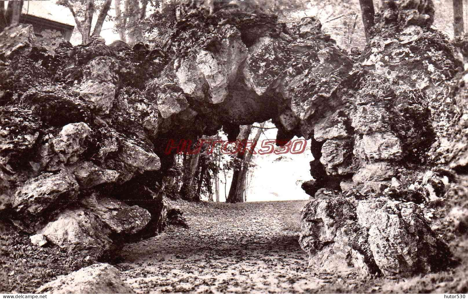 CPSM SEPTEUIL - ENVIRONS - CHATEAU DE ROSAY - PASSAGE SOUS LES ROCHES - Septeuil