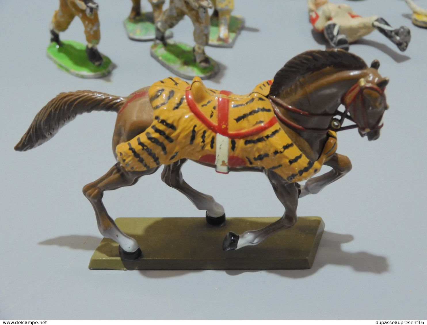 -LOT 13 SUJETS STARLUX? ALUMINIUM SOLDATS MARINS 2 CHEVAUX Le + Grand STARLUX      E - Other & Unclassified