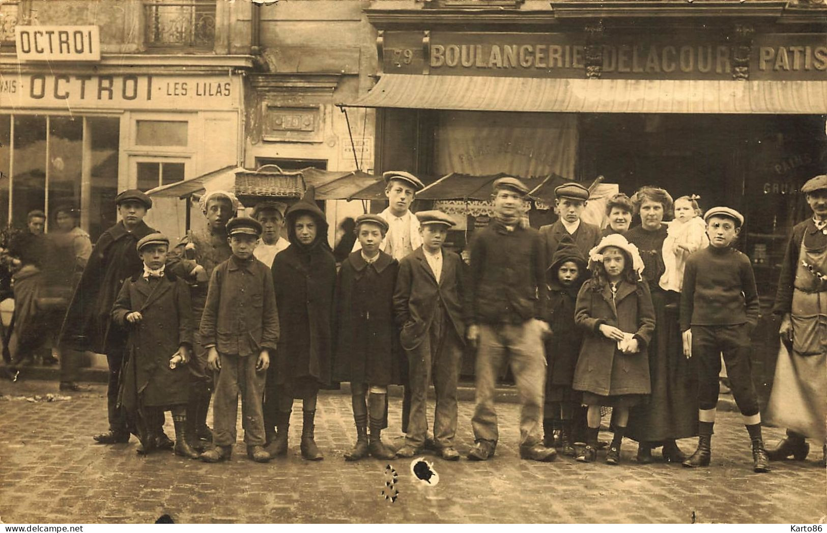 Les Lilas * Carte Photo * Bureau Octroi & Boulangerie Pâtisserie DELACOUR * Commerce Magasin - Les Lilas