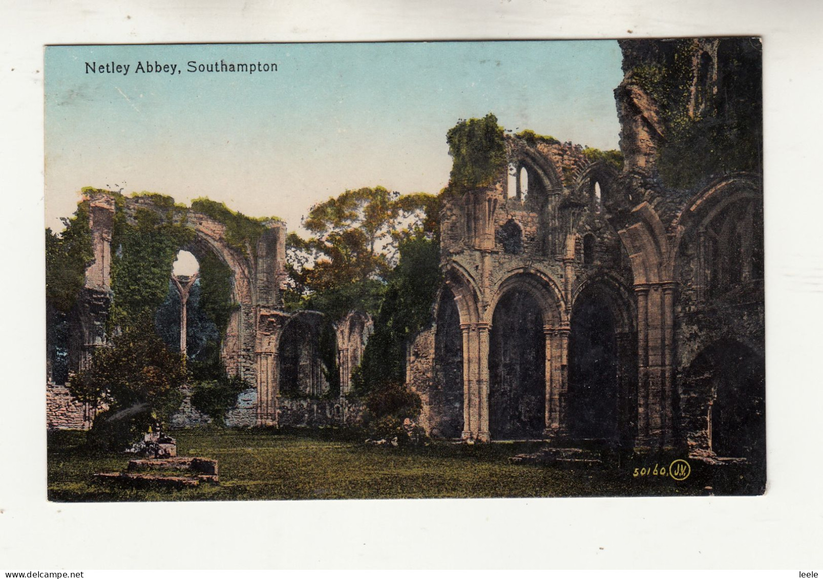 CR36. Vintage Postcard. Netley Abbey, Southampton - Southampton
