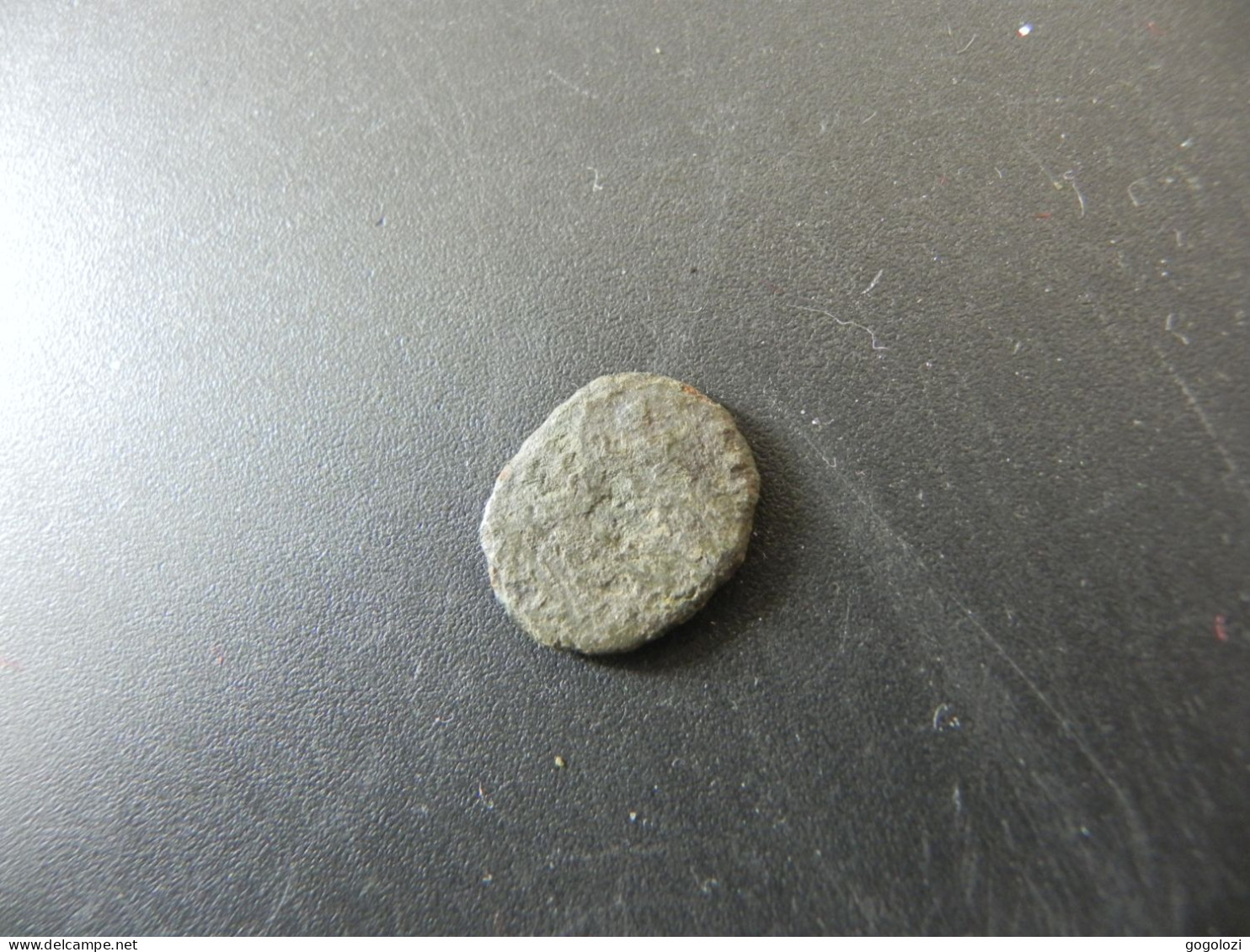 Ancient Roman Coin - To Be Identified - Sonstige & Ohne Zuordnung