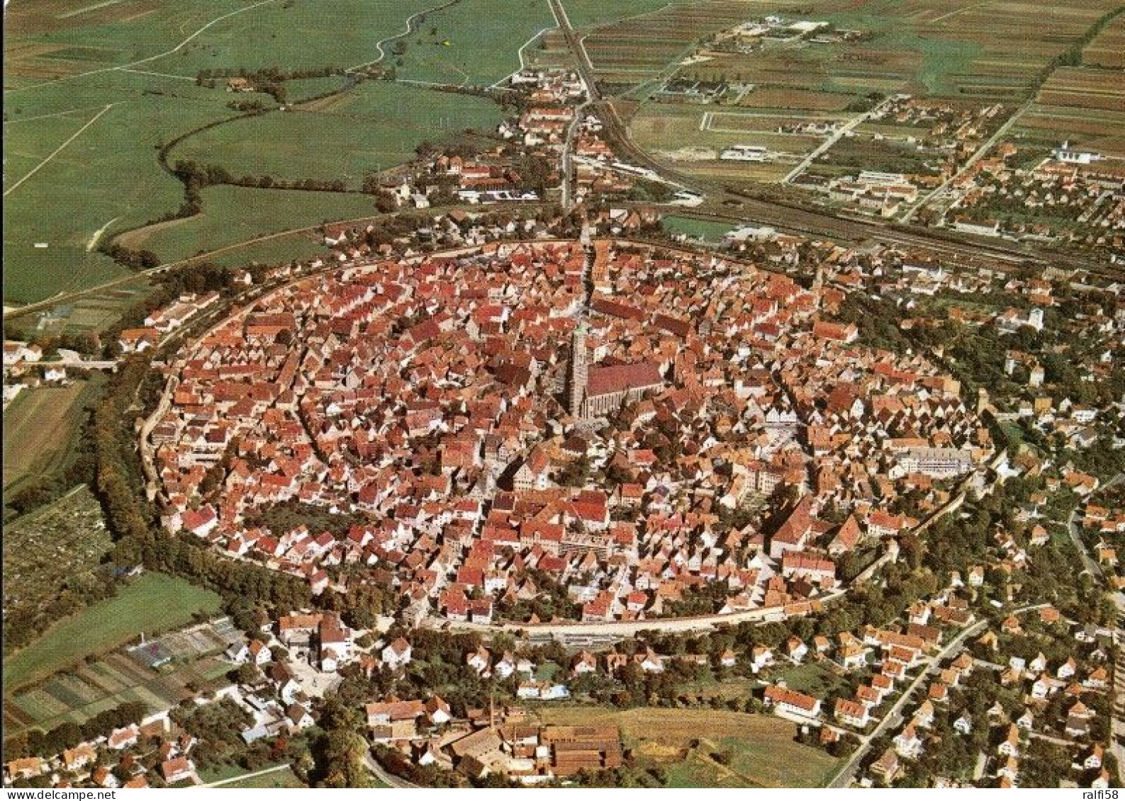 1 AK Germany / Bayern * Blick Auf Die Stadt Nördlingen - Luftbildaufnahme * - Nördlingen