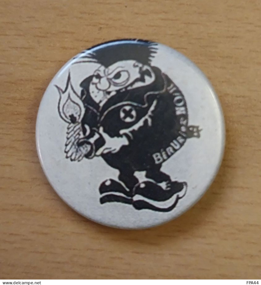 BADGE   BERURIER NOIR - Objets Dérivés