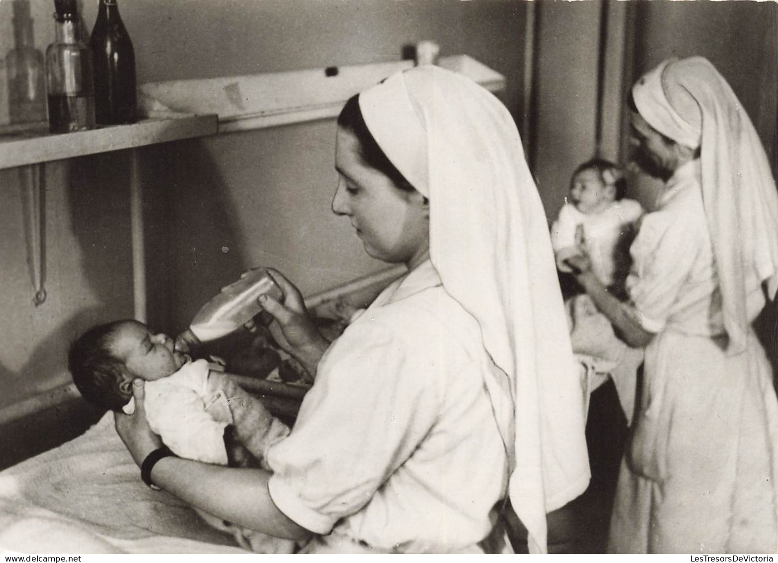 CROIX-ROUGE - La Croix-rouge Française Veille Sur La Première Enfance - Voici L'heure Du Biberon - Carte Postale - Red Cross