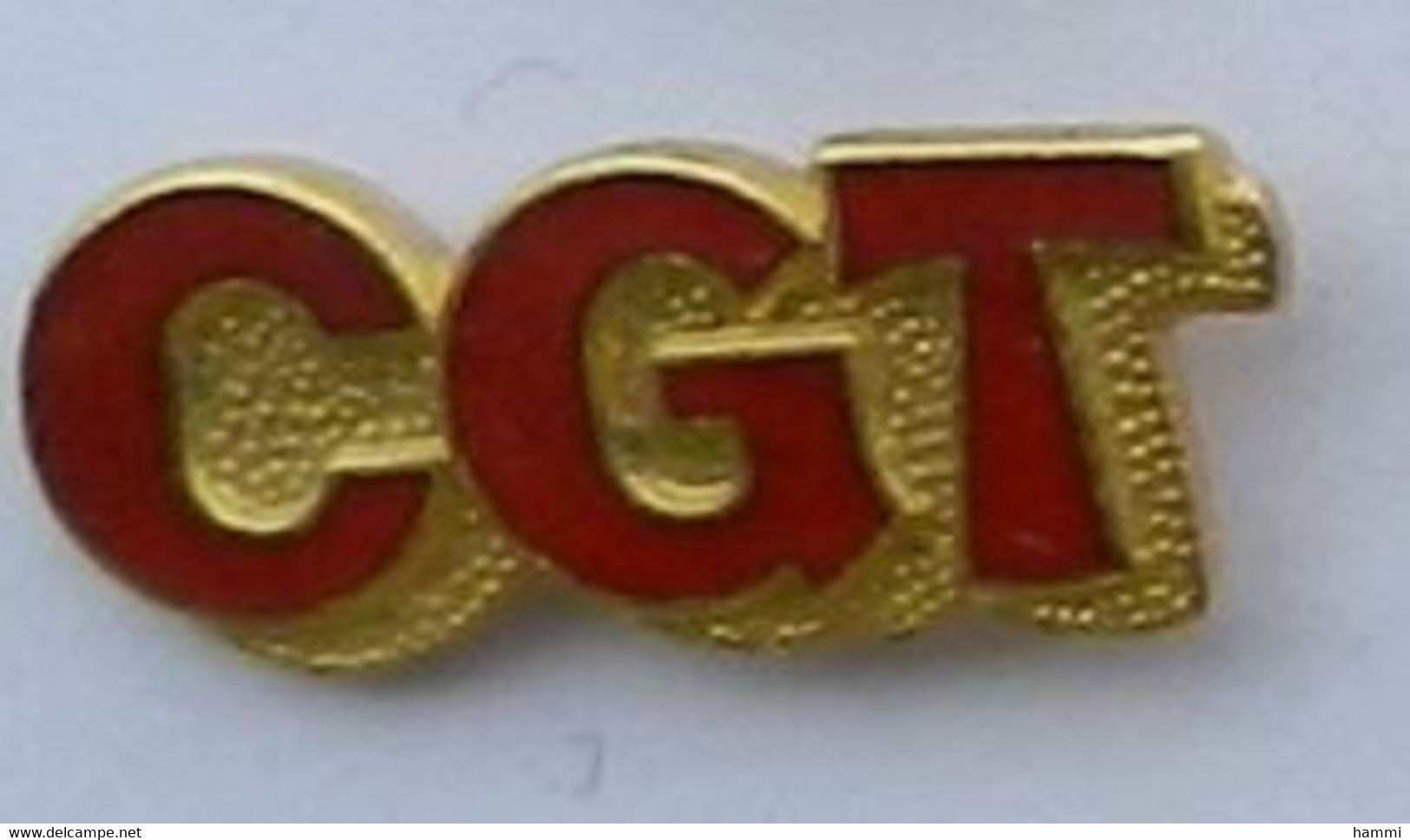 SY397 Pin's Doré Syndicat CGT LOGO Longueur 20 Mm Version Dorée Achat Immédiat - Administraties