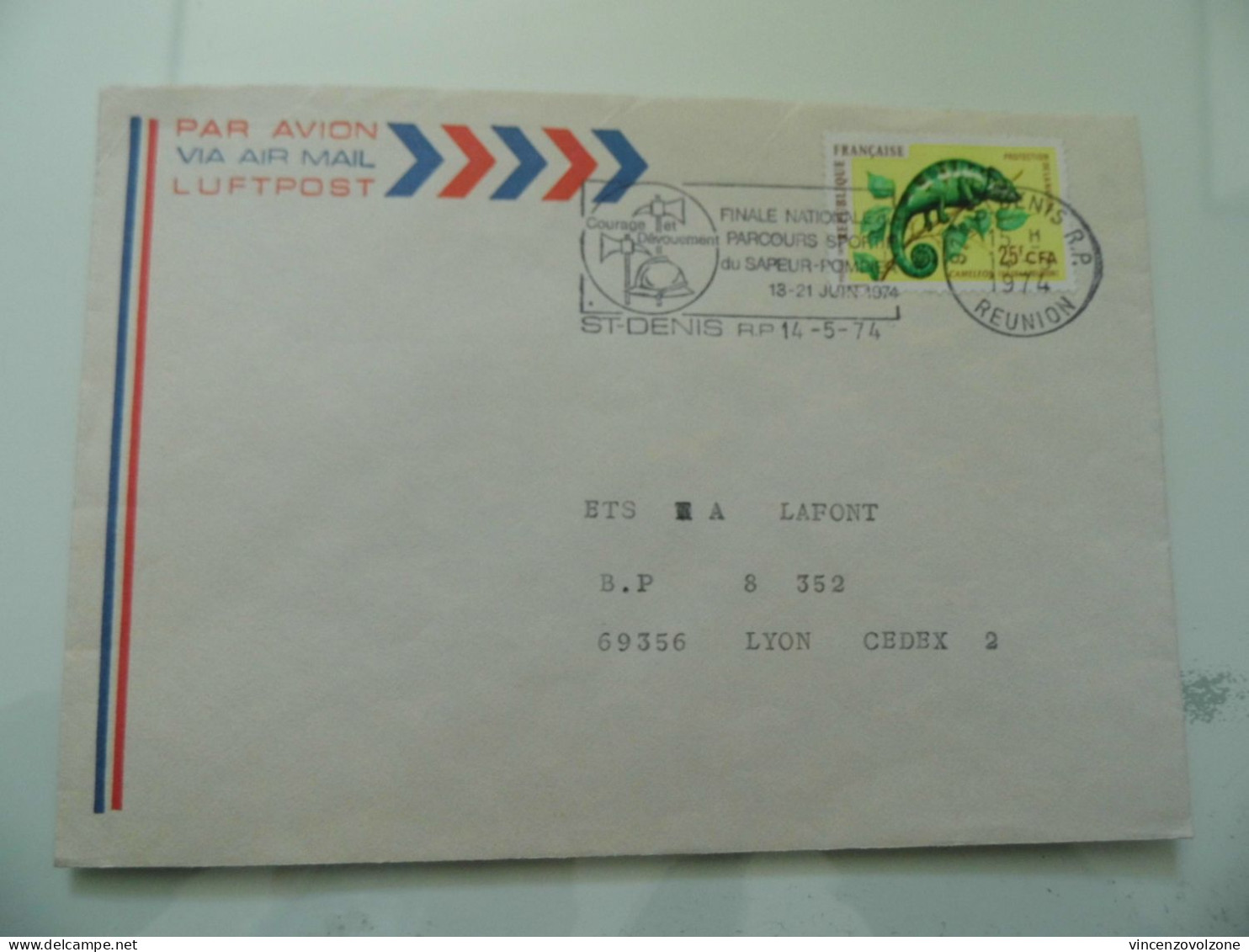 Busta Viaggiata Per La Francia Da REUNION 1975 - Lettres & Documents