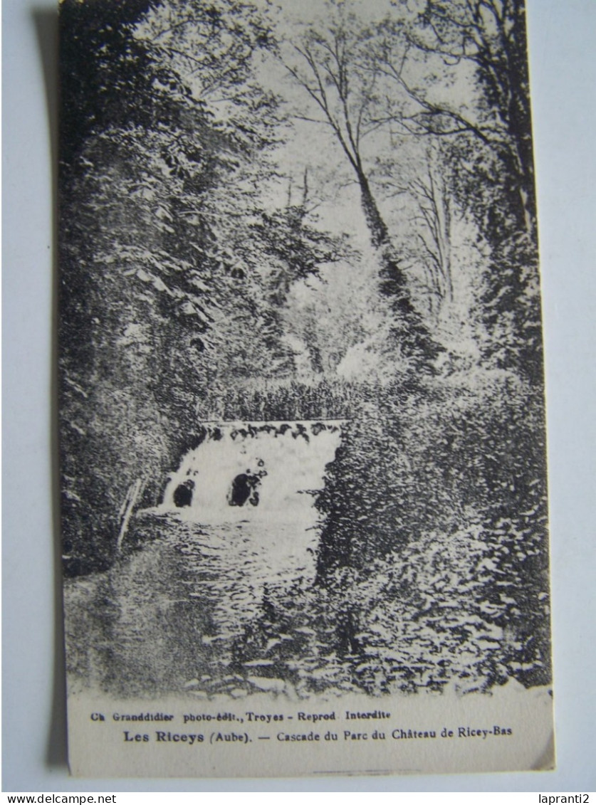 LES RICEYS. AUBE. CASCADE DU PARC DU CHATEAU DE RICEY-BAS. - Les Riceys