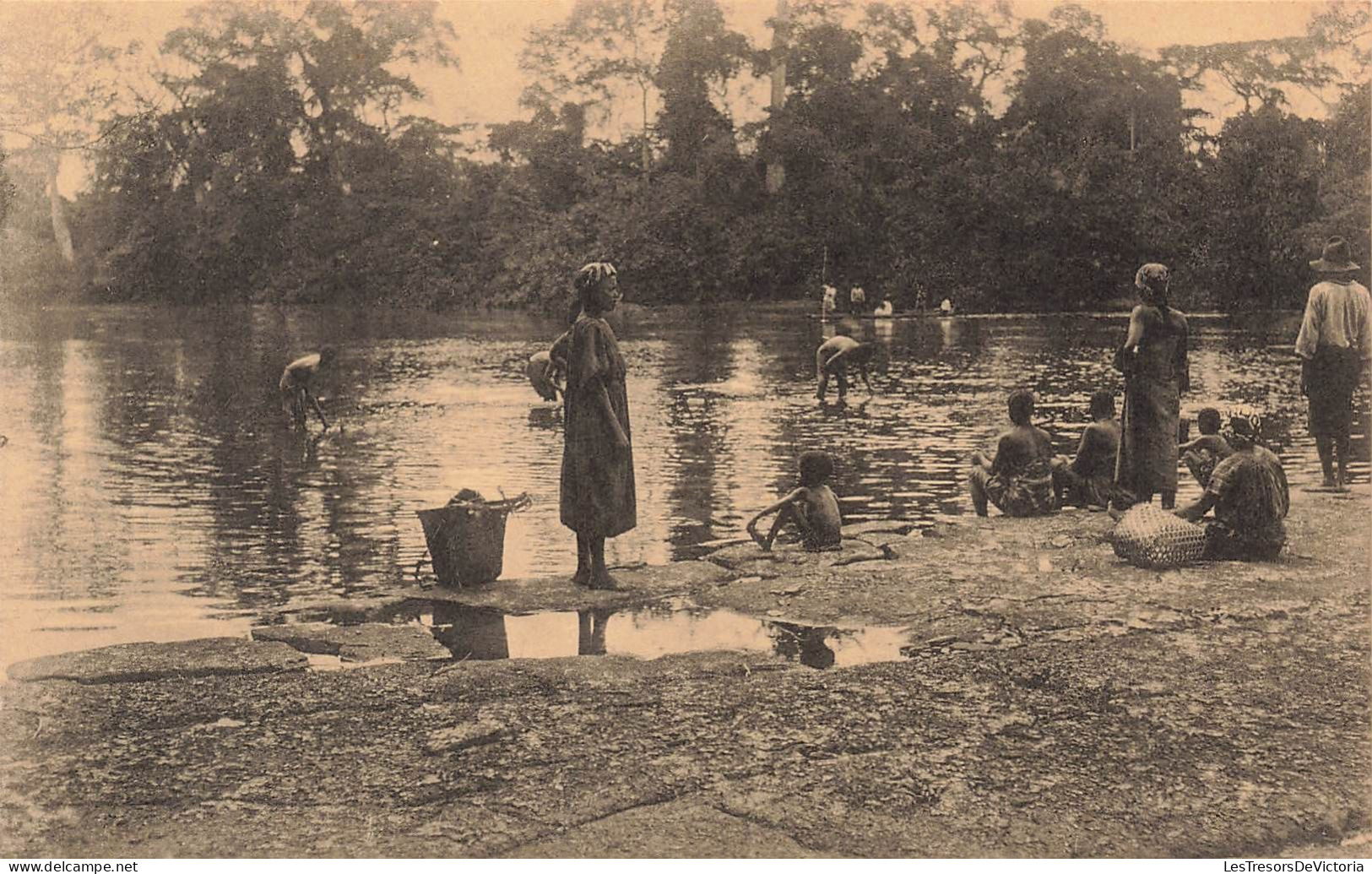 CONGO - Mission Des Prémontrés De Tongerloo - Sur Les Rochers Du Rubi - Animé - Carte Postale Ancienne - Kinshasa - Léopoldville