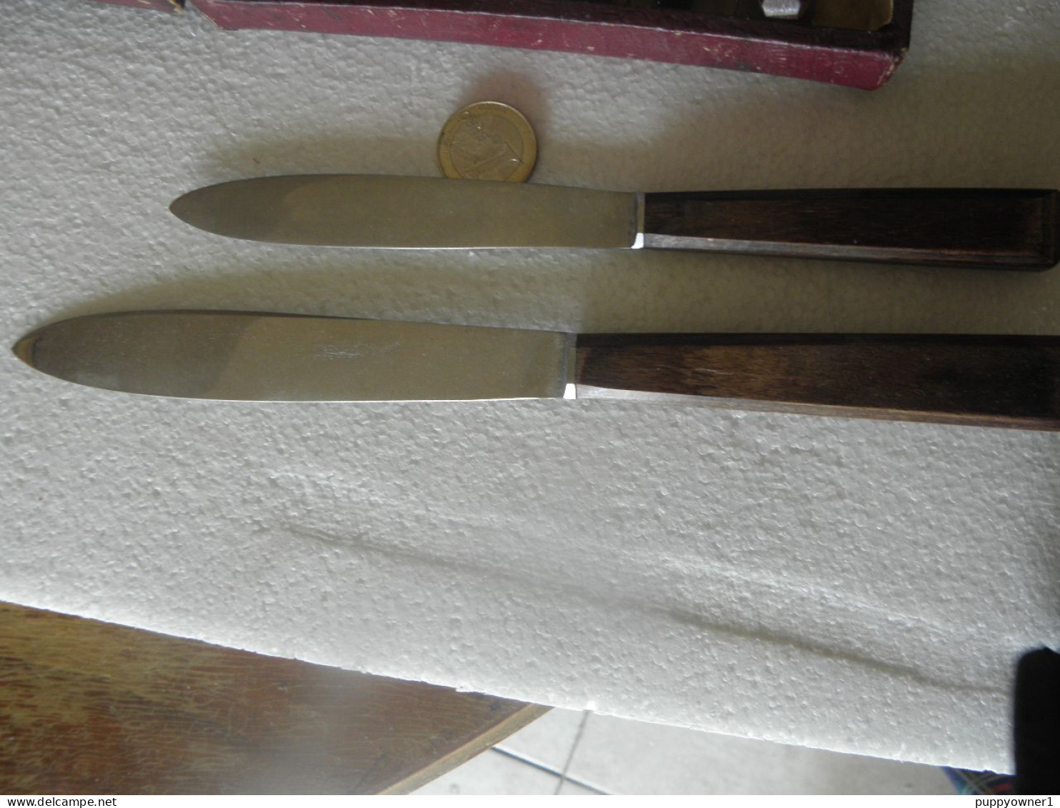 Antique Couverts,art Deco 12 Couteaux Deux Tailles Manche Bakelite - Messen
