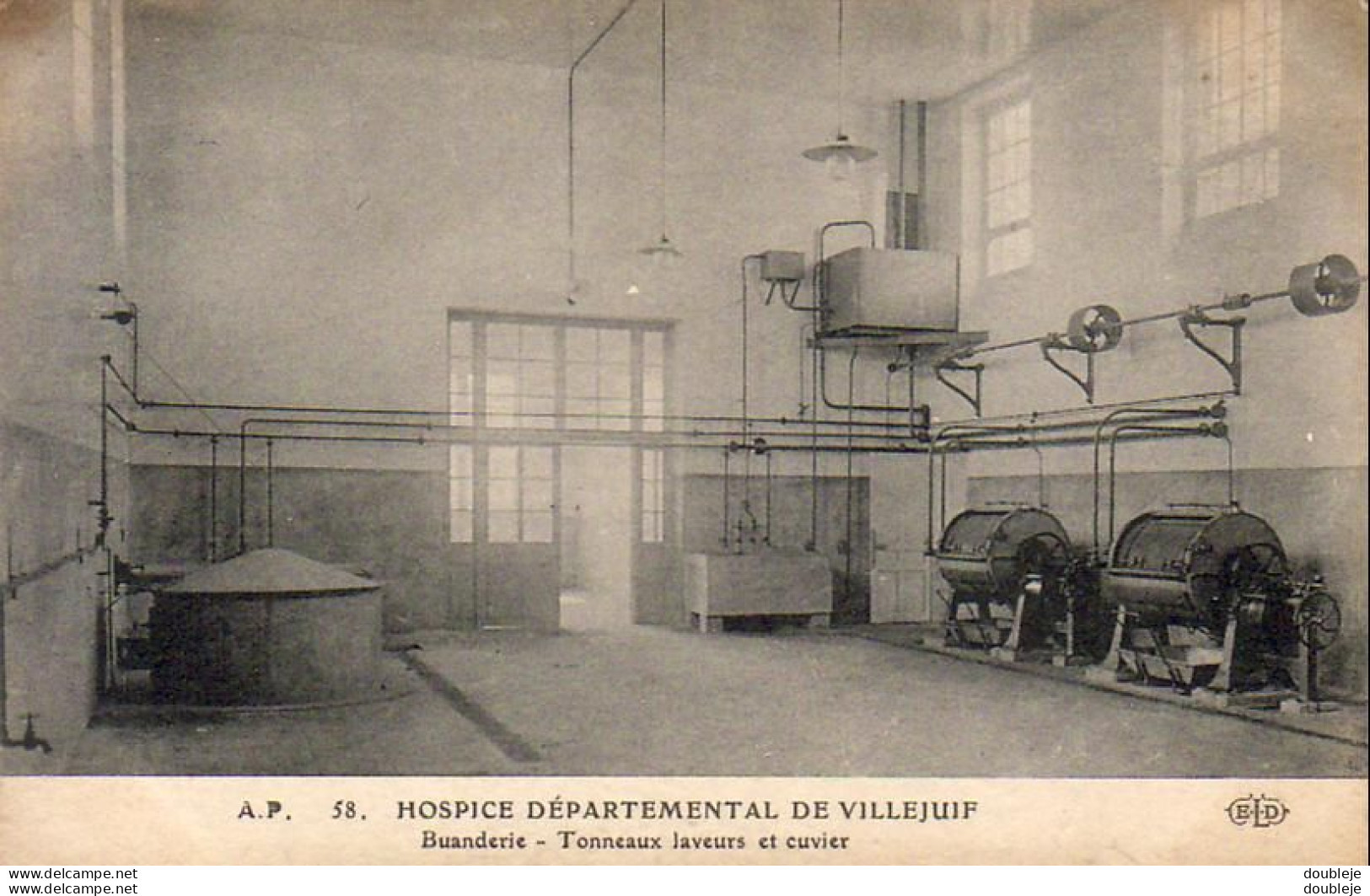 D94  HOSPICE DÉPARTEMENTAL DE VILLEJUIF Buanderie Tonneaux Laveurs Et Cuviers - Villejuif