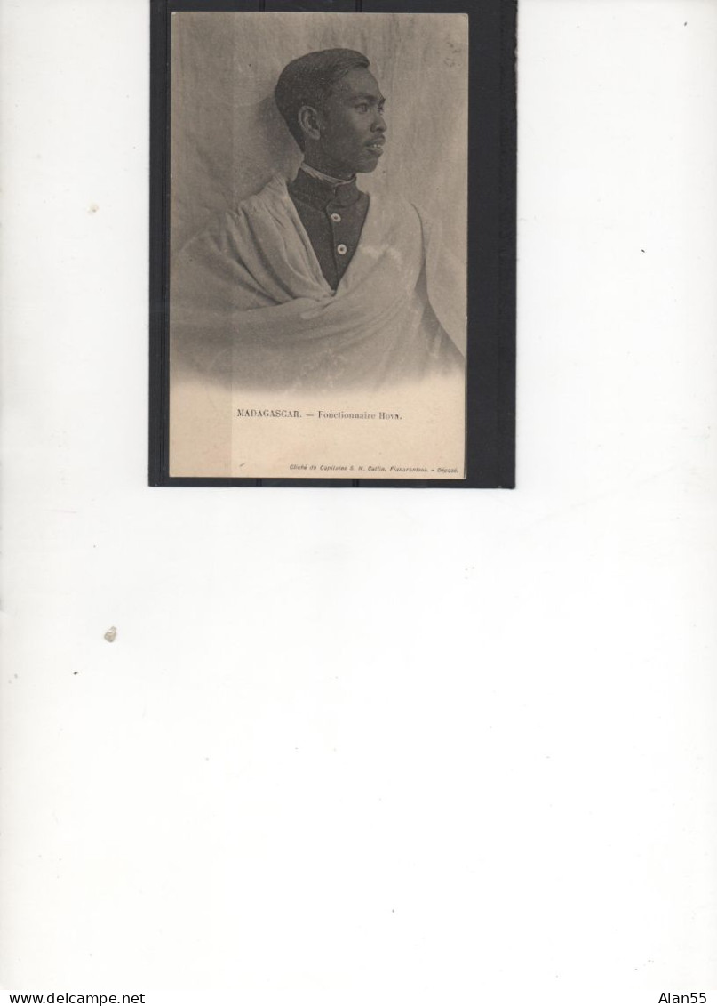 MADAGASCAR.1904. ."LE MEDECIN-AIDE MAJOR DE 1ere CLASSE...". PHOTO: "FONCTIONNAIRE HOVA". - Lettres & Documents