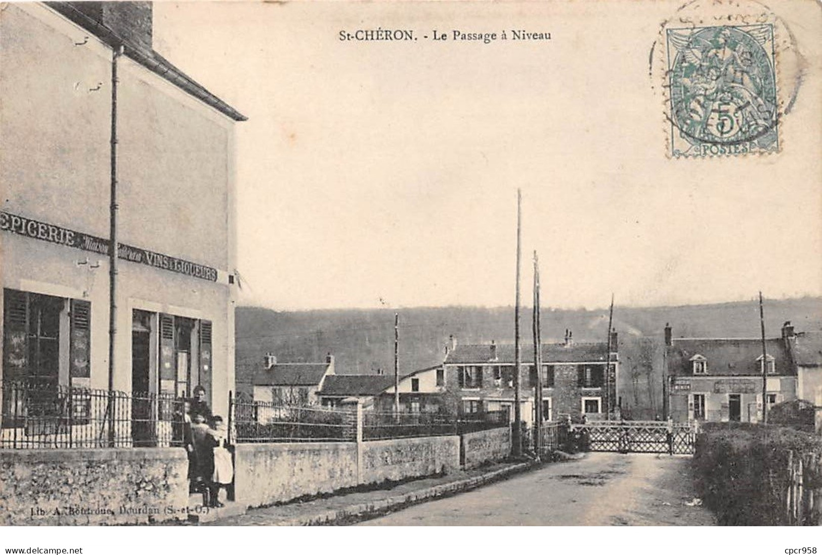 91 .n°106634 . Saint Cheron .le Passage A Niveau .epicerie . - Saint Cheron