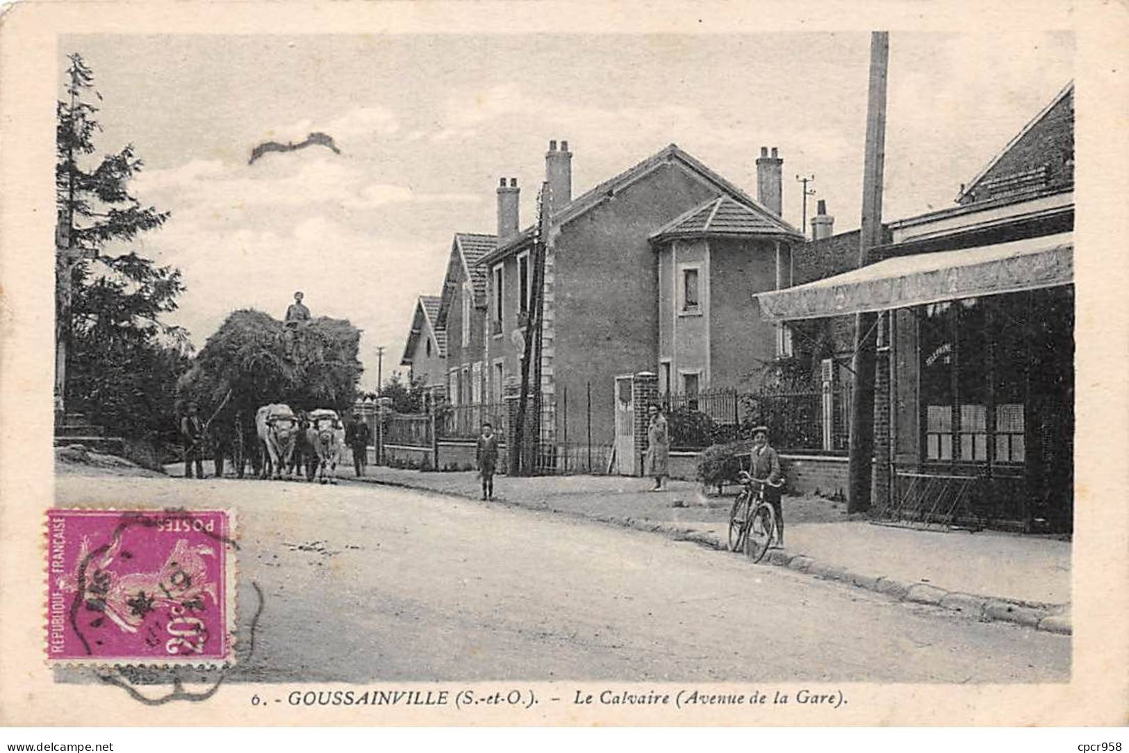 95 - GOUSSAINVILLE - SAN32794 - Le Calvaire - Avenue De La Gare - Goussainville