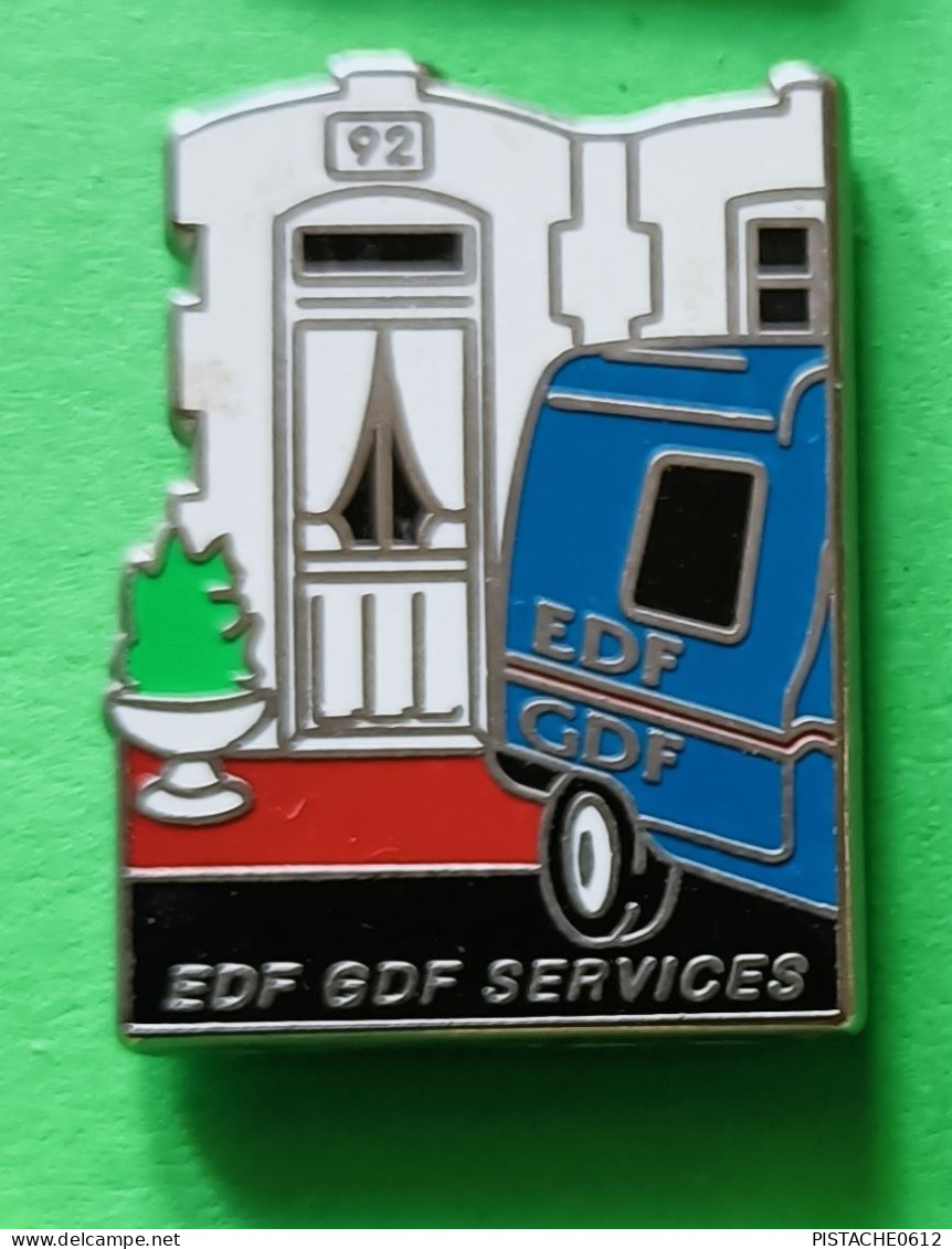 Pin's EDF-GDF Services 92 - EDF GDF