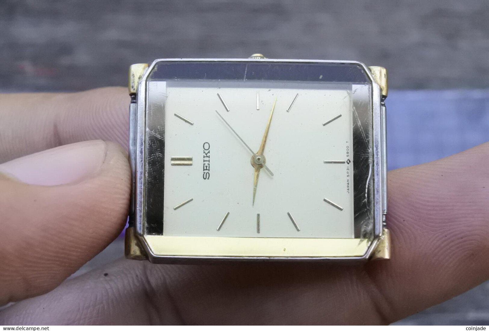 Vintage Seiko 5P31 5A8A Yellow Dial Men Quartz Watch Japan Square Tank Shape 25m - Watches: Old