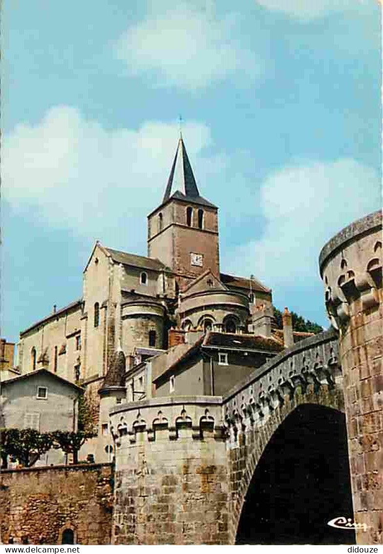 86 - Montmorillon - Le Vieux Pont - L'Eglise Notre Dame - CPM - Voir Scans Recto-Verso - Montmorillon