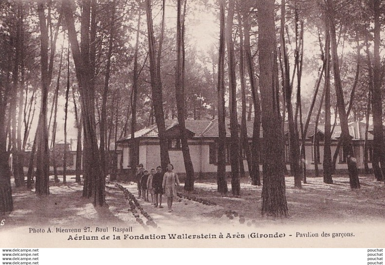 A10-33) ARES (GIRONDE) AERIUM DE LA  FONDATION WALLERSTEIN - PAVILLON DES GARCONS - ( 2 SCANS ) - Arès