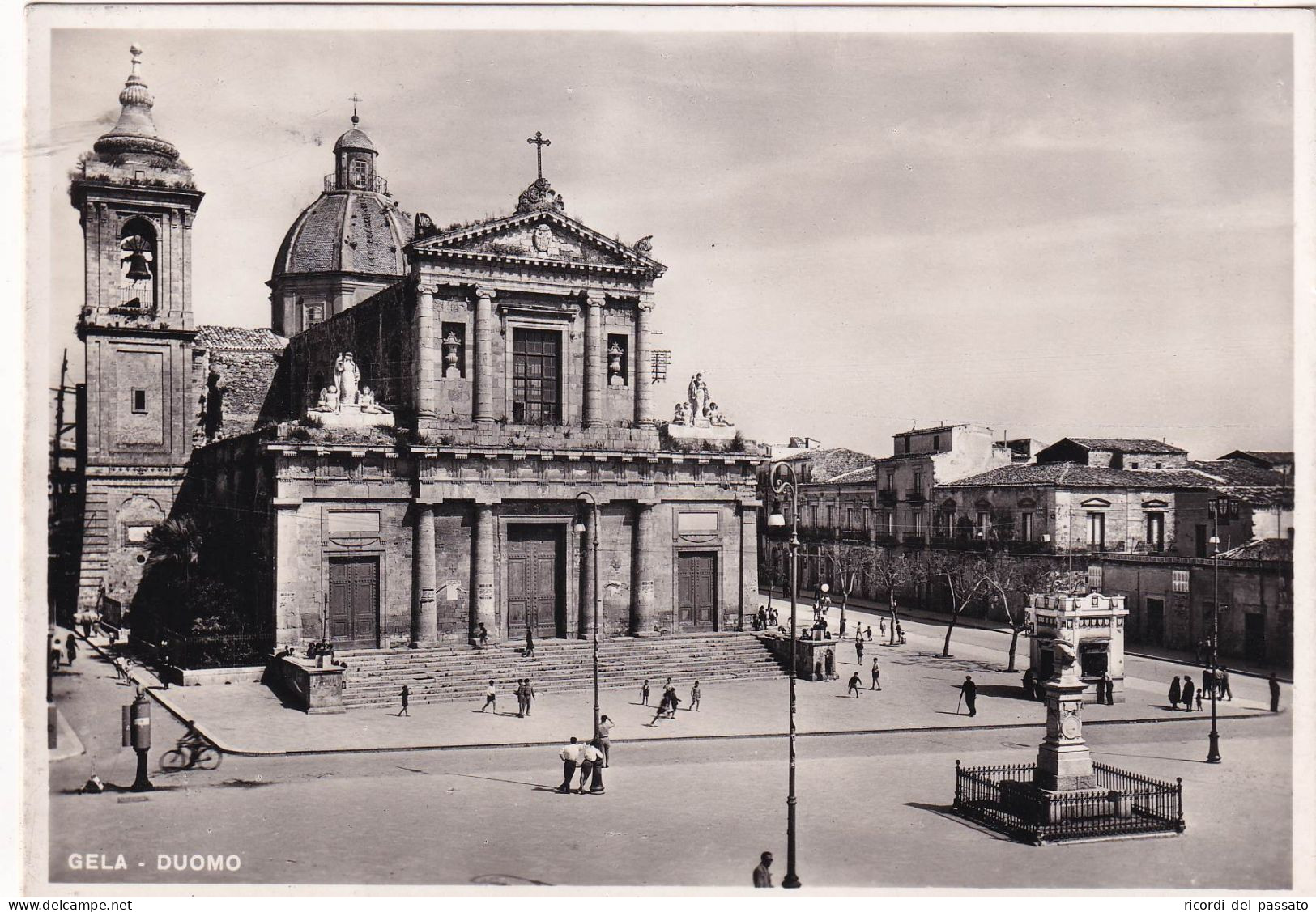 Cartolina Gela ( Caltanissetta ) Duomo - Caltanissetta