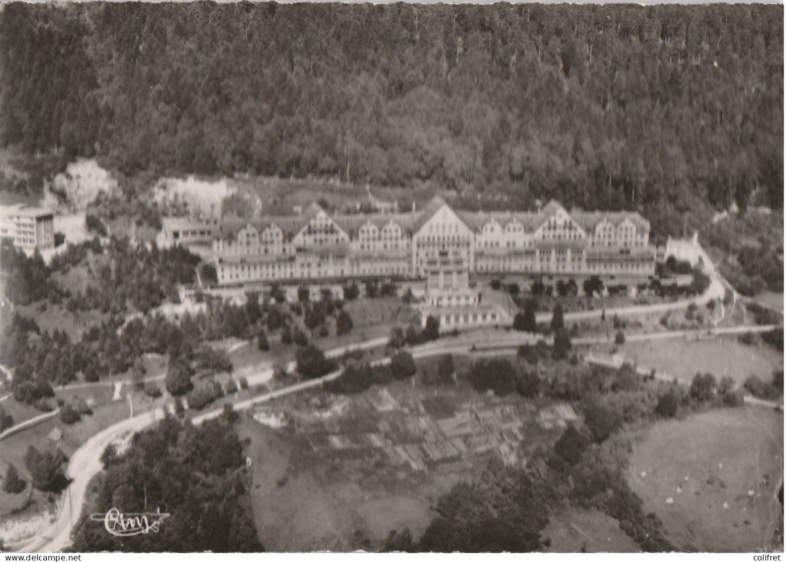 38 - St-Hilaire-du-Touvet  -  Sanatorium Du Rhône  -  Vue Aérienne - Saint-Hilaire-du-Touvet