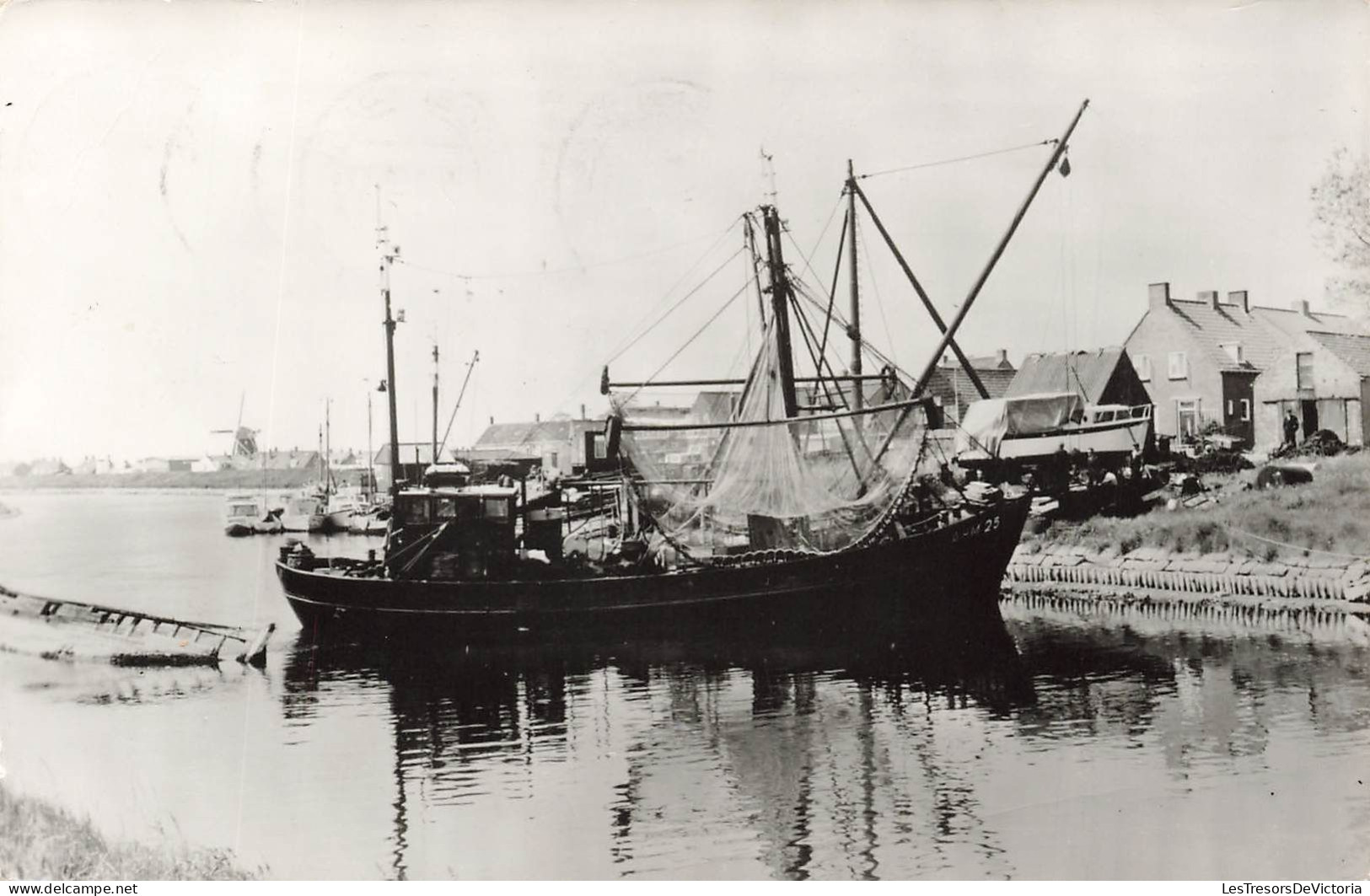 PAYS BAS - Arnemuiden - Oude Haven Met Scheepswerf - Carte Postale - Autres & Non Classés