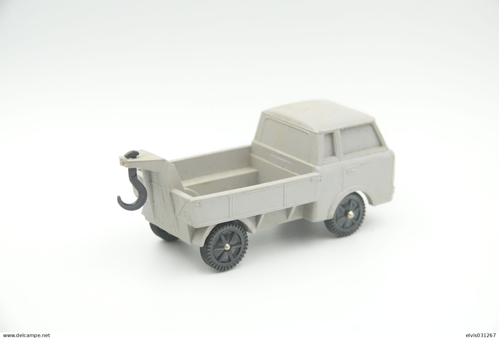 Vintage VINYL TOY CAR : Maker NP Norddeutsche Plastic - JEEP TOW TRUCK - 9cm - GERMANY - 1960 - Rubber - Altri & Non Classificati