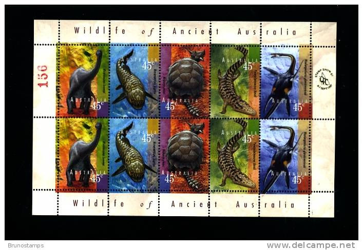 AUSTRALIA - 1997 WILDLIFE OF ANCIENT AUSTRALIA SHEETLET OVPT QPC STAMP SHOW MINT NH - Blokken & Velletjes