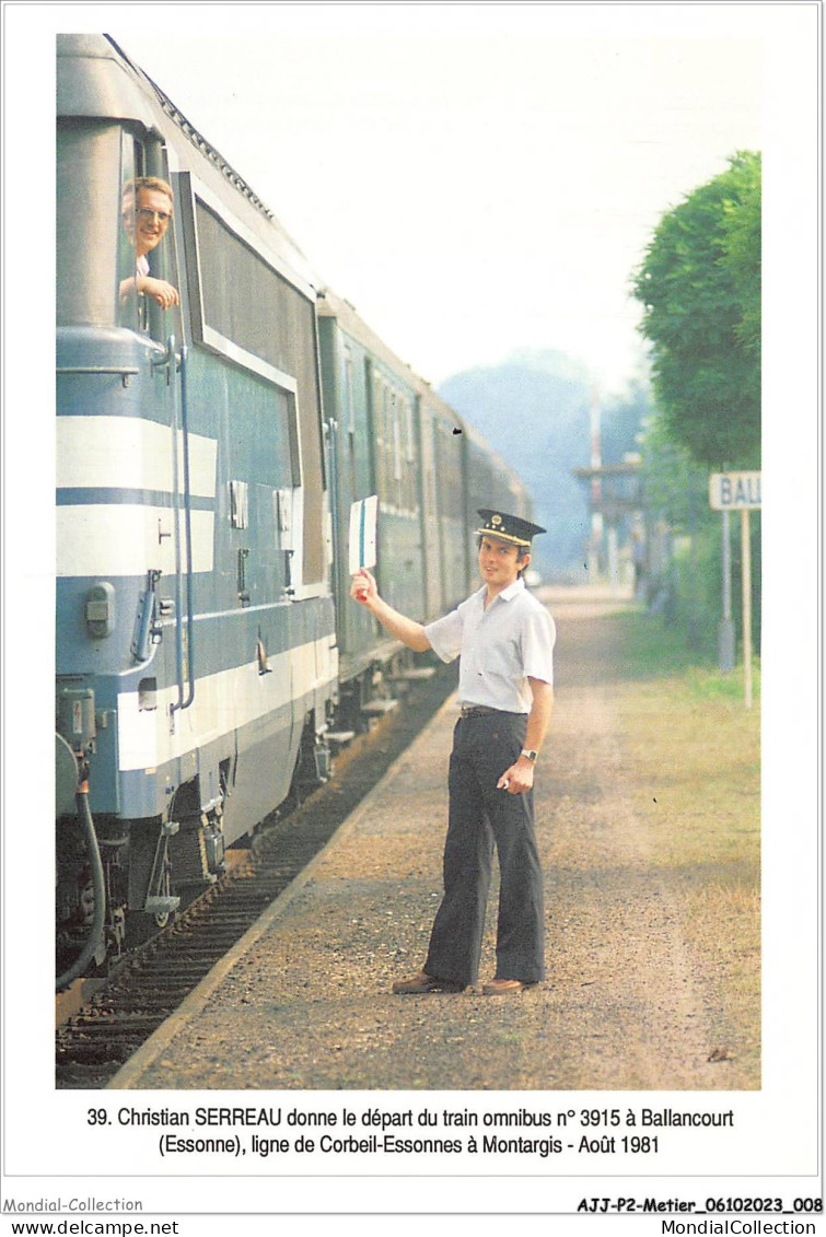 AJJP2-0106 - METIER - CHRISTIAN SERREAU DONNE LE DEPART DU TRAIN OMNIBUS A BALLANCOURT  - Politie-Rijkswacht