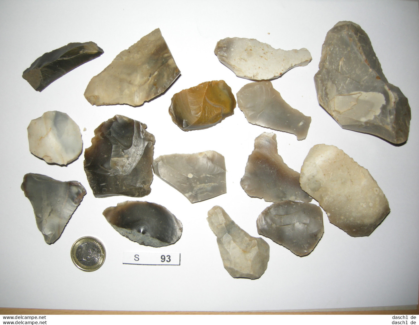 S093, Steinzeit, 15 Werkzeuge, Jaspis, Neolithikum, Süddeutschl., Schaber, Klingen - Archaeology