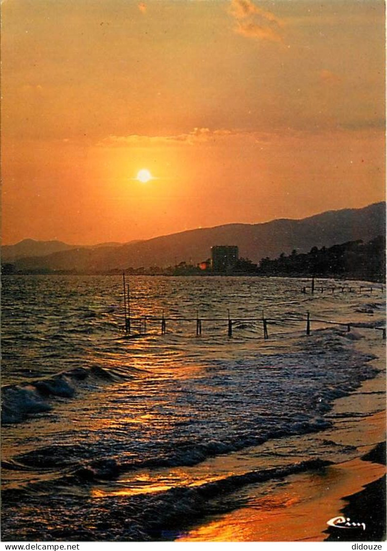 Coucher De Soleil - CPM - Voir Scans Recto-Verso - Hold To Light