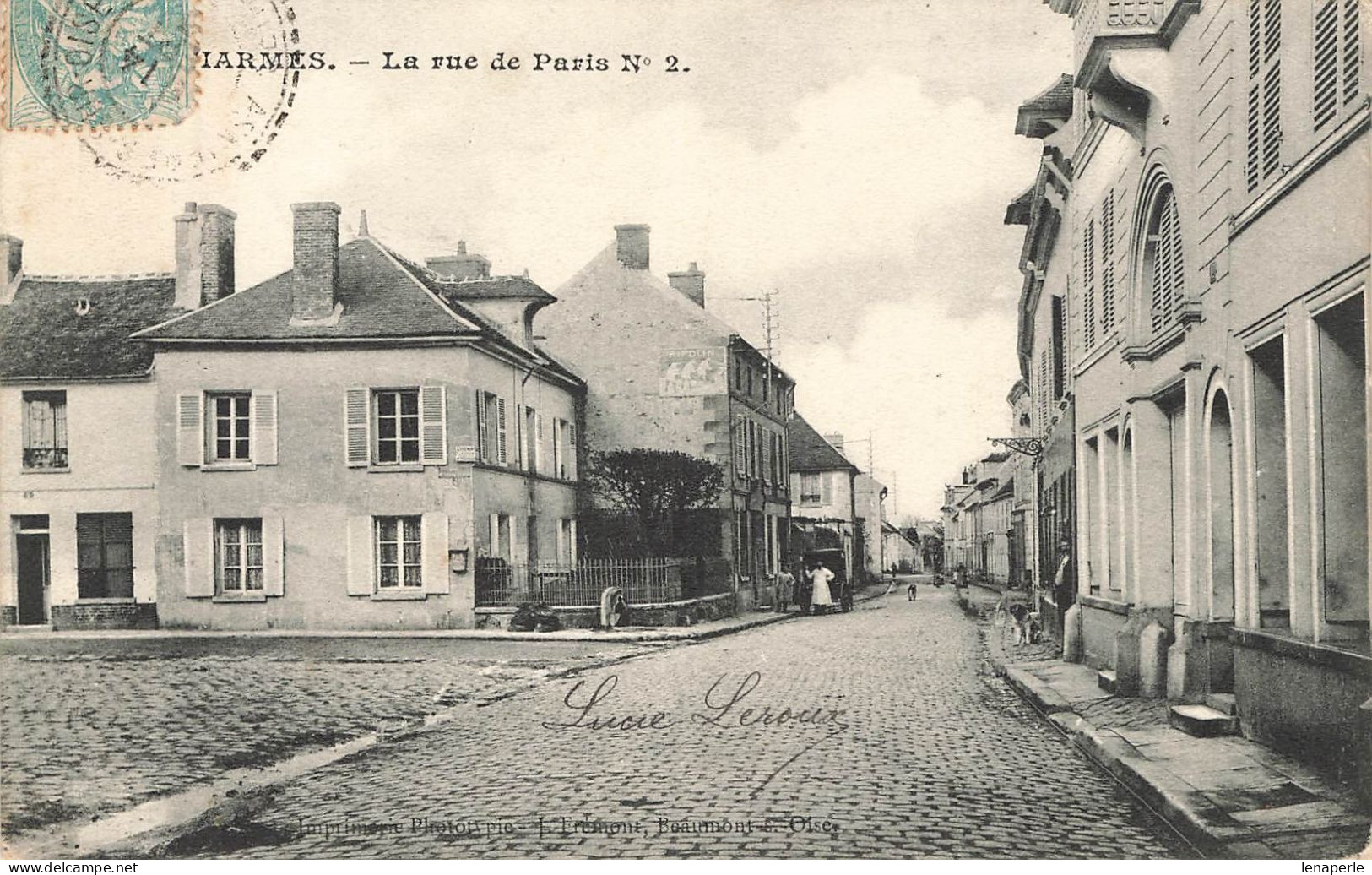 D5600 Viarmes La Rue De Paris - Viarmes