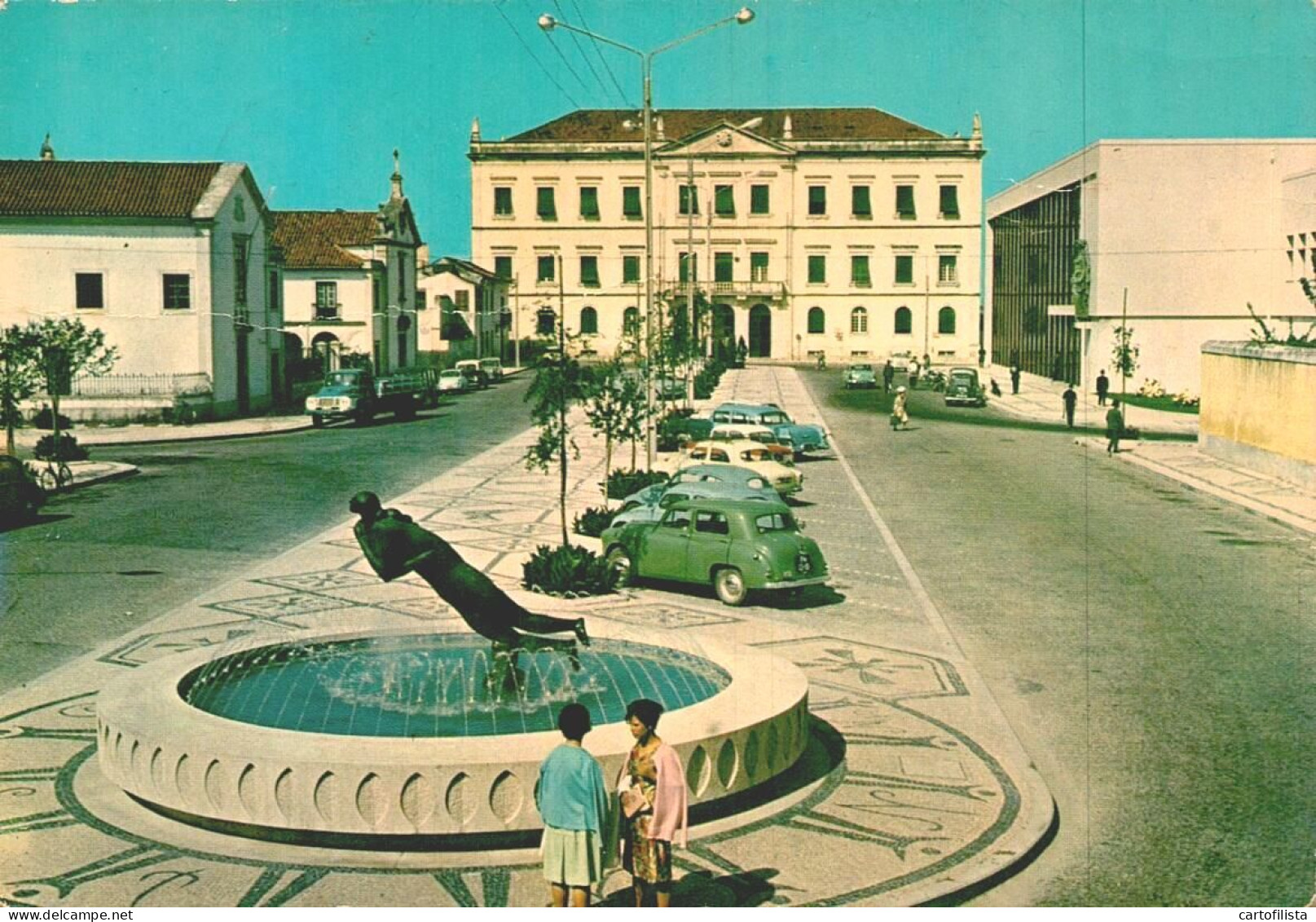 AVEIRO - Praça Marquês De Pombal  (2 Scans) - Aveiro