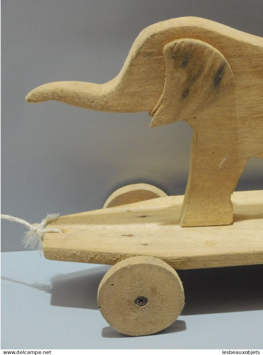 -JOUET ANCIEN ELEPHANT BOIS ARTISANAL COLLECTION ART POPULAIRE Michel Dessous  E - Oud Speelgoed