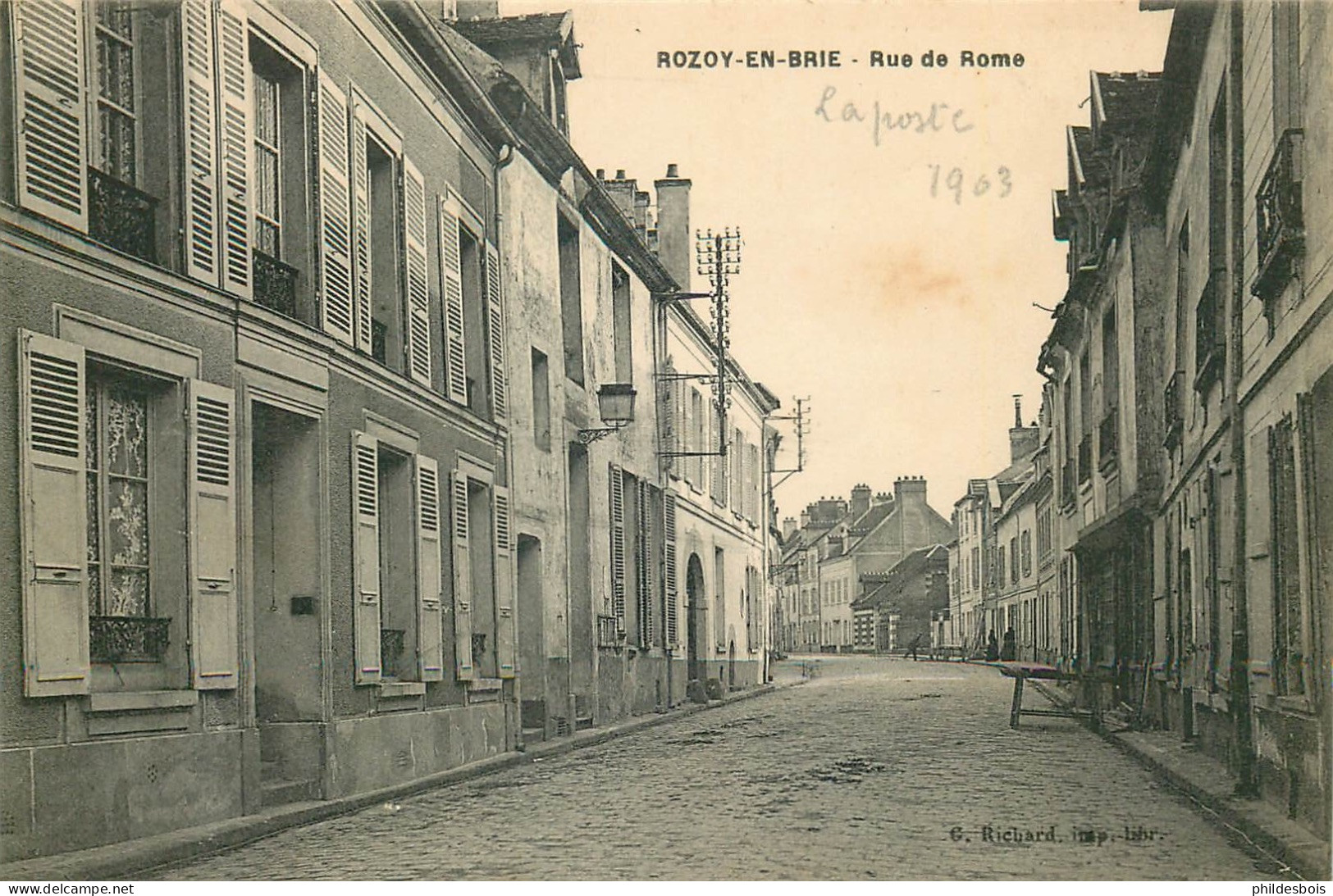 SEINE ET MARNE  ROZOY EN BRIE   Rue De Rome - Rozay En Brie