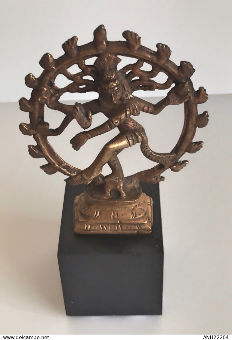 Magnifique statuette de Shiva Nataraja,  Dieu de la Danse