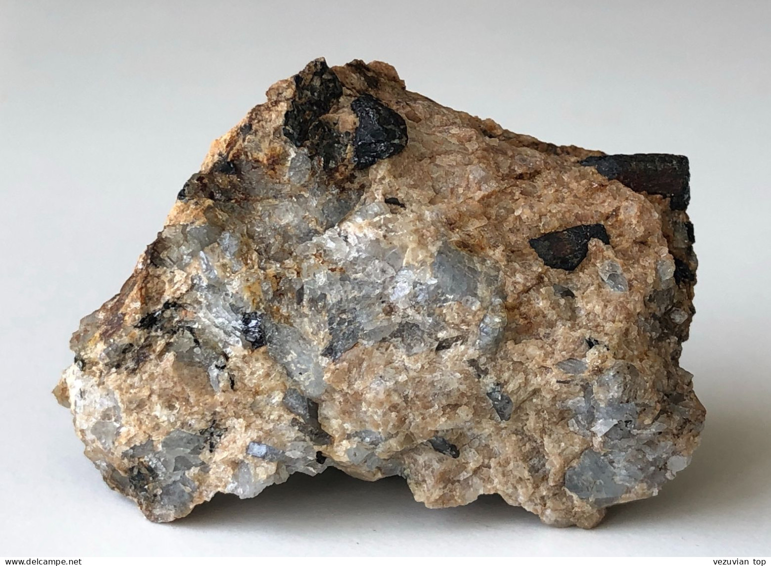 Columbite-(Fe), Grey-blue Corundum In Feldspar Matrix - Mineralien