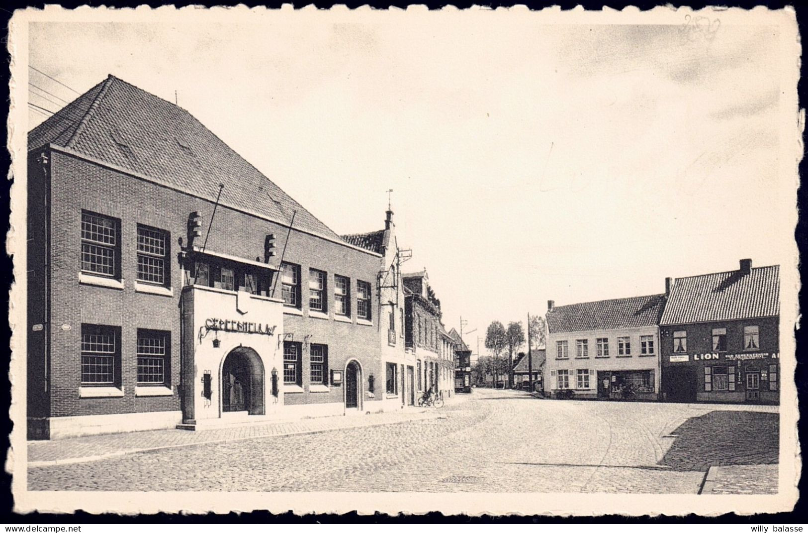 +++ CPA - LOPPEM - Maison Communale Et Place  // - Zedelgem