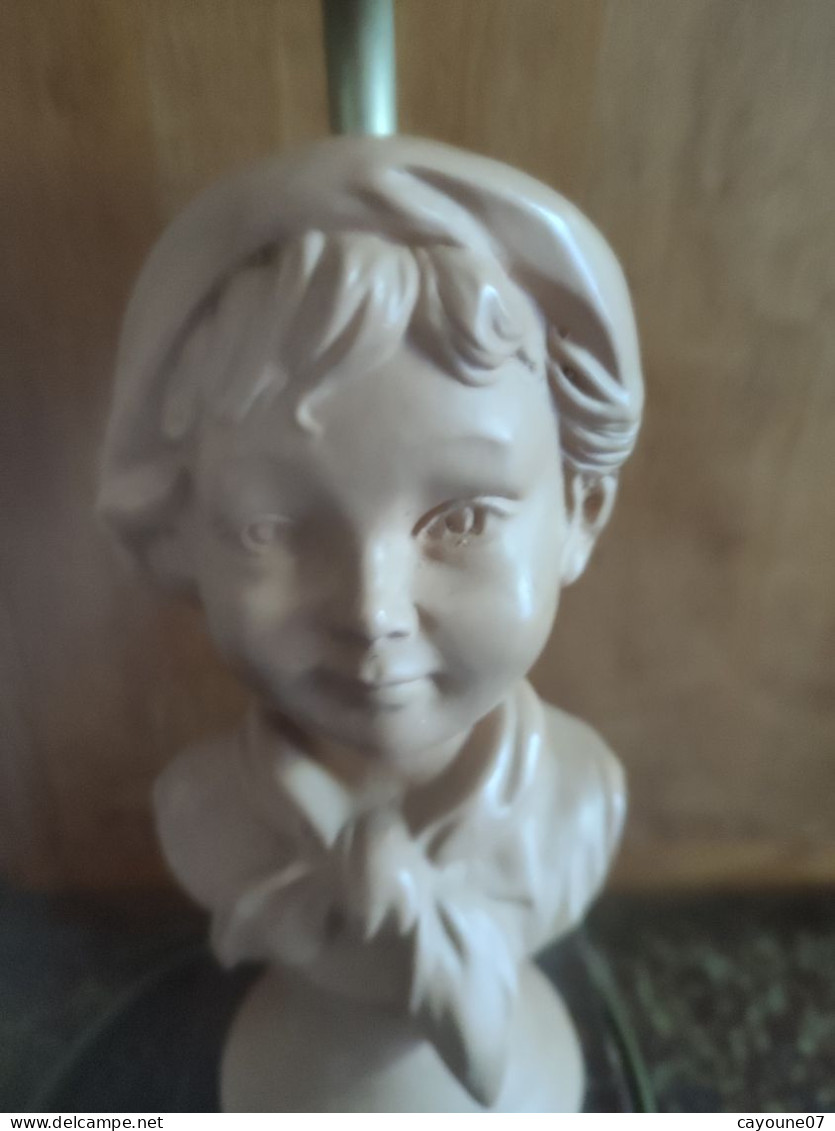 Sujet plâtre ou terre cuite statue buste jeune garçon pied de lampe