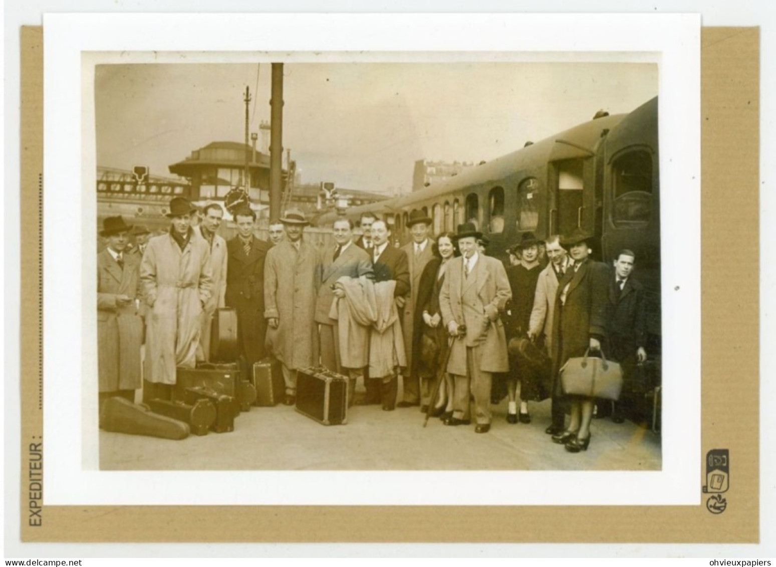 DJANGO REINHARDT  Et Les Musiciens De  JEAN OMER   Gare De Du Nord Le 13/5/42 - Personen