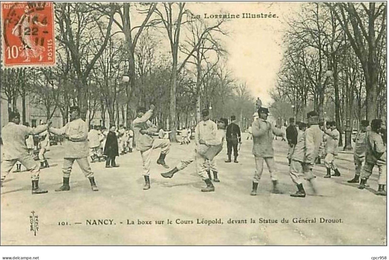 BOXE.NANCY.LA BOXE SUR LE COURS LEOPOLD DEVANT LA STATUE DU GENERAL DROUOT - Boxsport