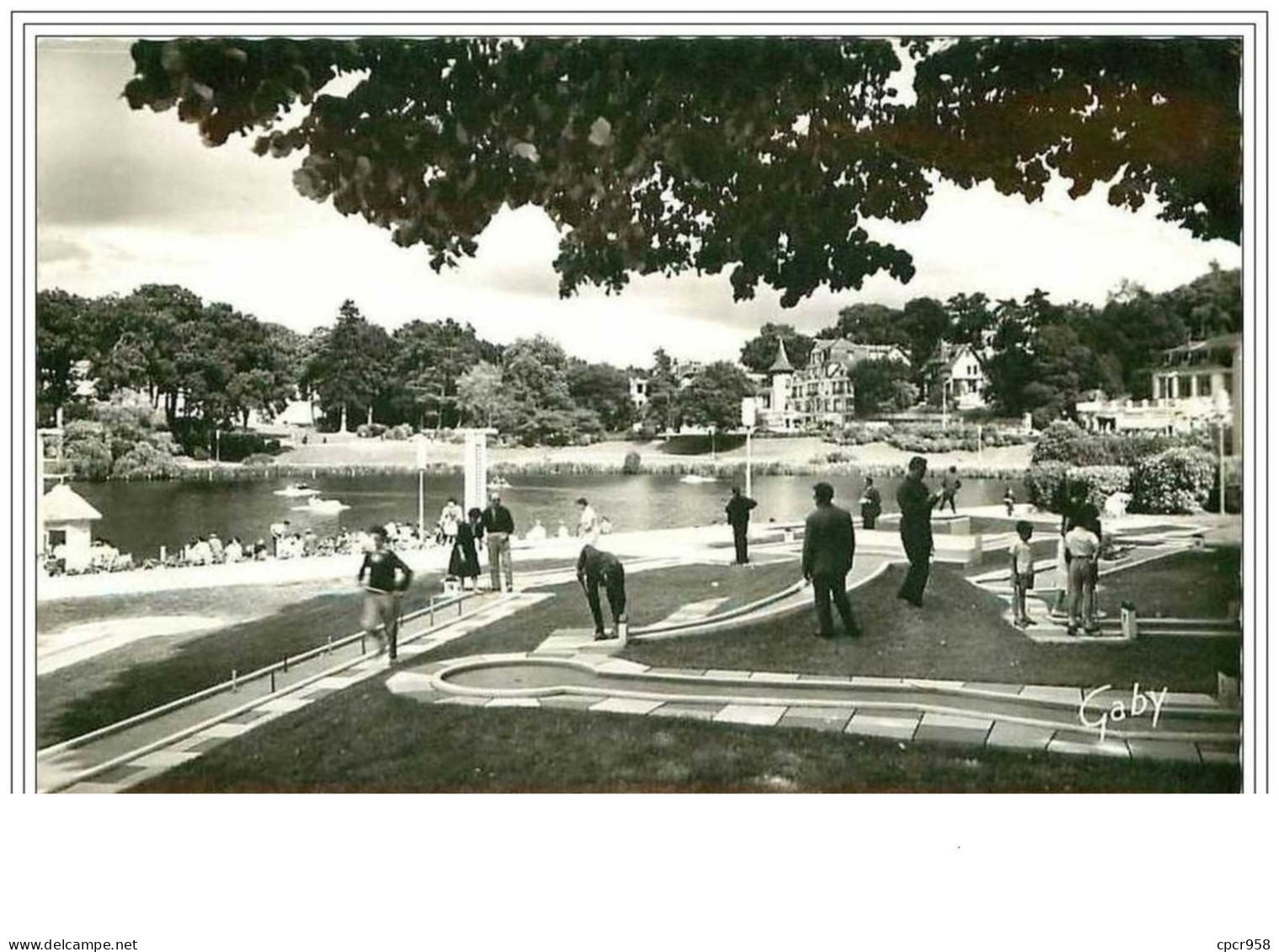 GOLF.BAGNOLES DE L'ORNE.LE GOLF MINIATURE ET LE LAC.CPSM. - Golf