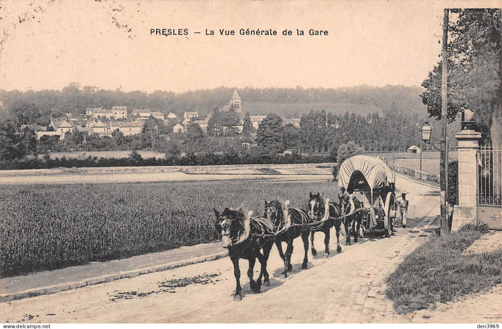 PRESLES (Val-d'Oise) - La Vue Générale De La Gare - Attelage De Chevaux - Voyagé (2 Scans) Tours 32 Rue De La Californie - Presles