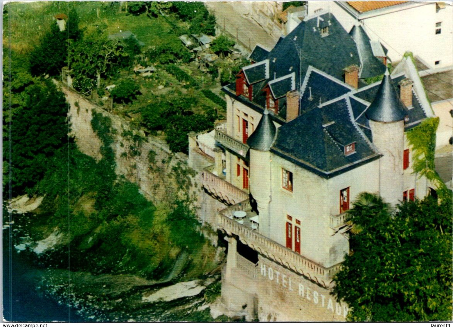 13-4-2024 (1 Z 48) France - Hotel Restaurant Du Château De Lalinde-en-Périgord - Châteaux