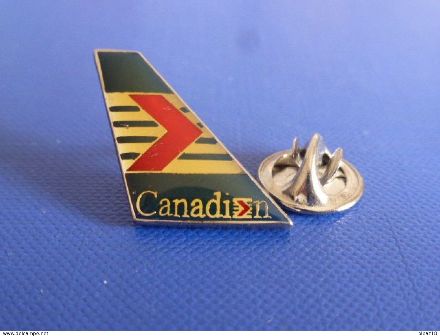 Pin's Canadian Airlines - Dérive Avion - Compagnie Aérienne Canada (BB58) - Avions