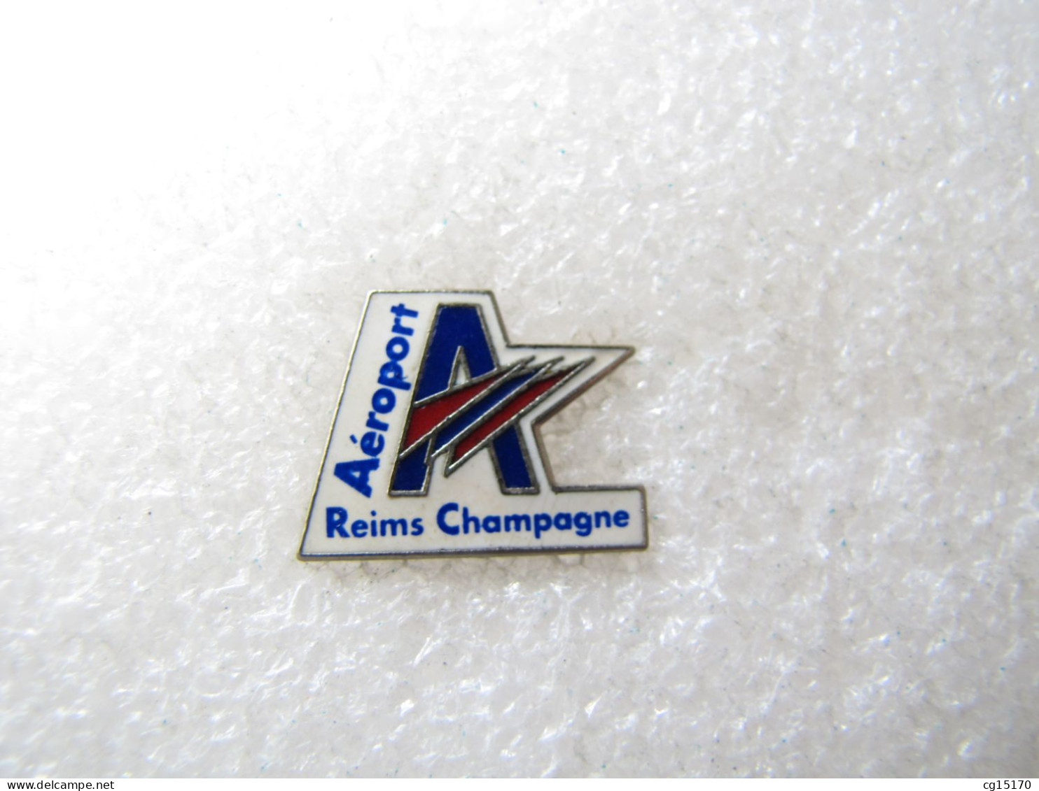 PIN'S    AÉROPORT  REIMS  CHAMPAGNE  Email Grand Feu - Airplanes