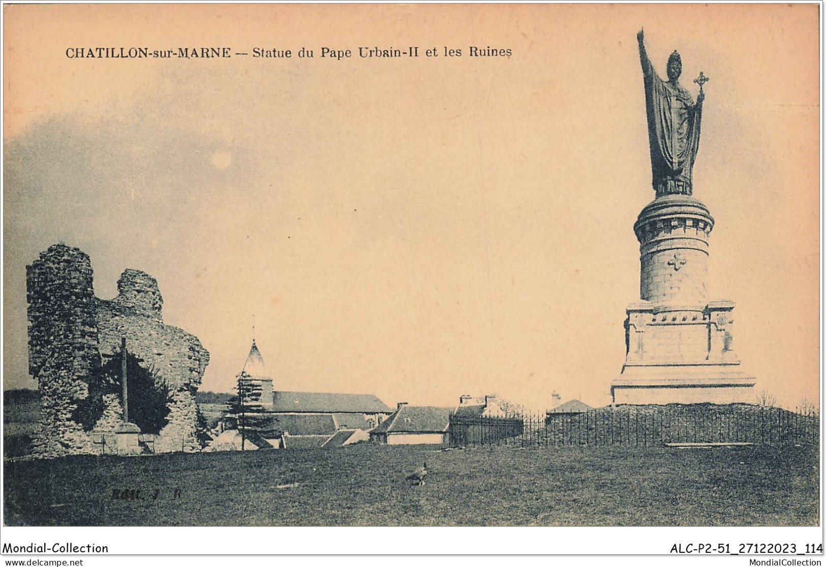 ALCP2-51-0158 - CHATILLON-SUR-MARNE - Statue Du Pape Urbaine-II Et Les Ruines  - Châtillon-sur-Marne