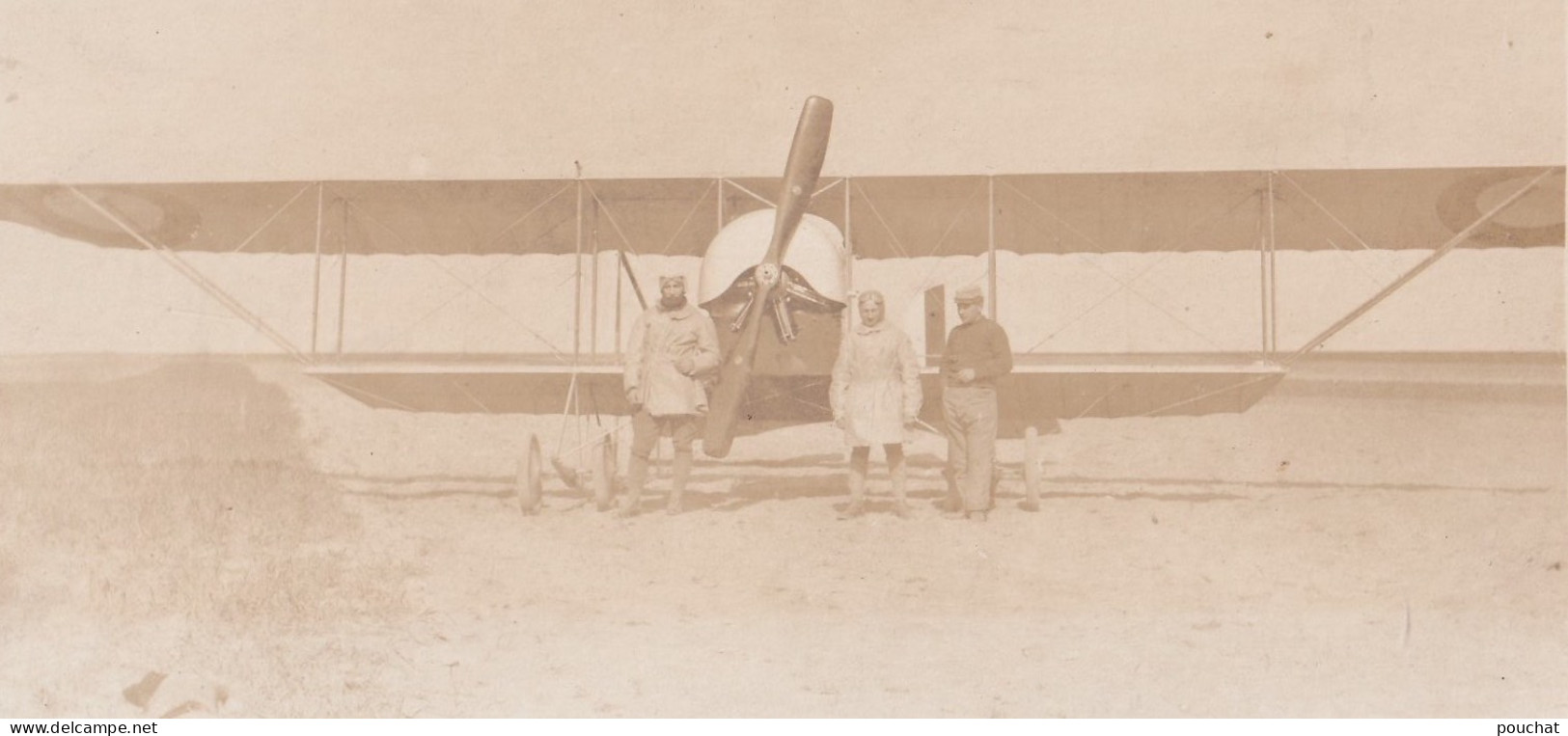 AVION  CAUDRON G3 DE L ' ESCADRILLE C43 - CARTE PHOTO  - AVIATEURS - SIGNEE PAUL DECHOZ  MOREUIL - SOMME - 4 SCANS - 1914-1918: 1. Weltkrieg