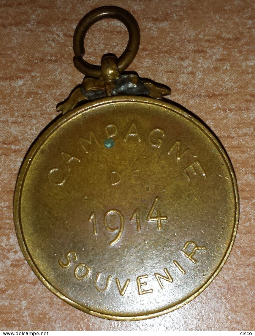 Médaille  Bronze Souvenir Campagne 1914 ALBERT Roi Des Belges - Professionali / Di Società