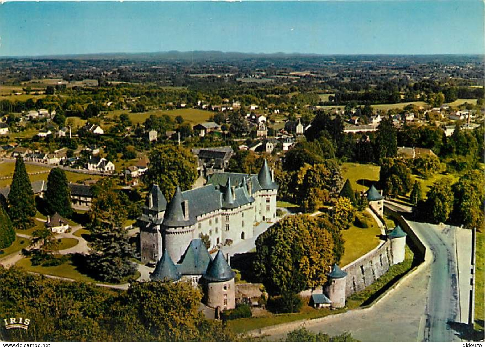 19 - Pompadour - Le Château - Vue Aérienne - CPM - Voir Scans Recto-Verso - Arnac Pompadour