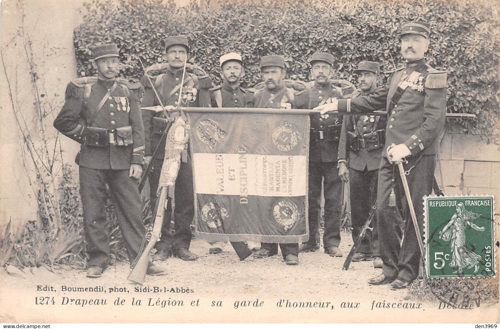 Algérie - SIDI-BEL-ABBES - Drapeau De La Légion Etrangère Et Sa Garde D'honneur Aux Faisceaux, Décoré - Voyagé (2 Scans) - Sidi-bel-Abbès